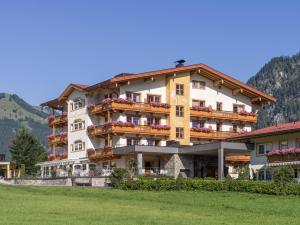 Hotel Liebes Caroline,Eben Am Achensee>>Austrian Alps,4 star
