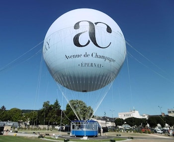 Hotel De Champagne,Epernay>>Champillon,3 star