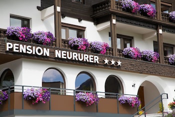pension neururer