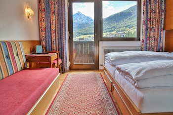 pension neururer