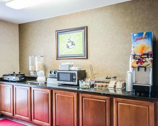 Econo Lodge Inn & Suites Evansville,Indiana>>Evansville,2 star