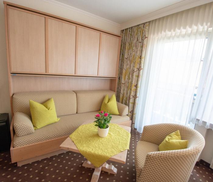 hotel stern