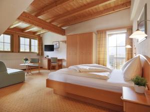 hotel stern