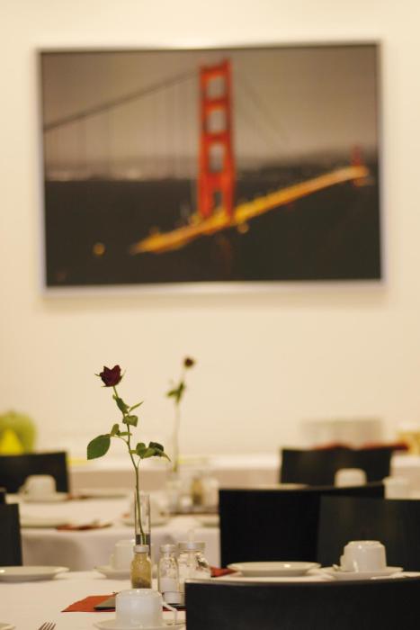 alcatraz hotel am japanischen garten