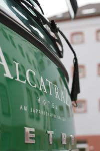 alcatraz hotel am japanischen garten