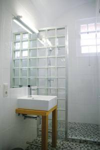 alcatraz hotel am japanischen garten