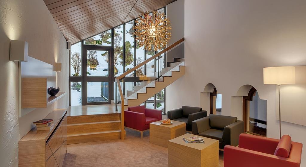 hotel holl