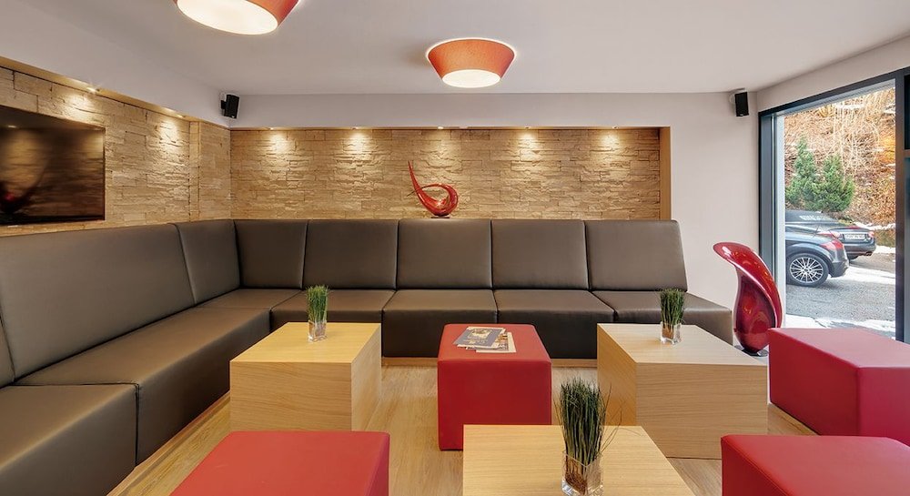 hotel holl