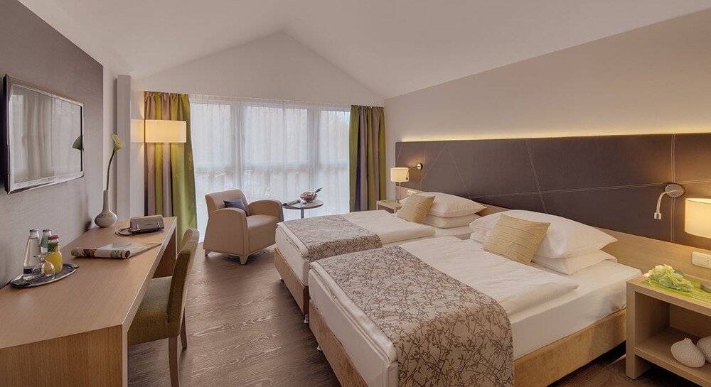 hotel holl