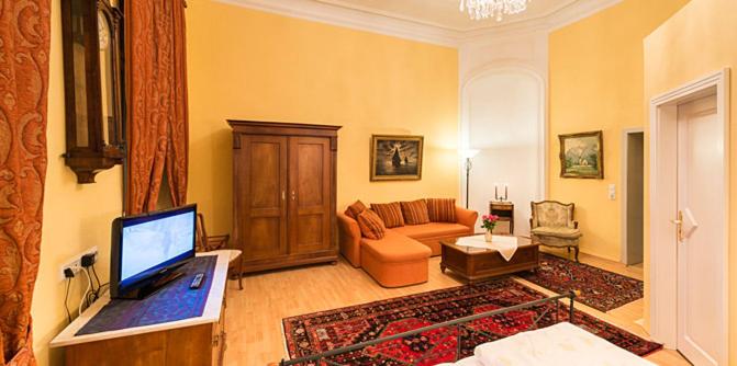 schlosshotel ruhstadt garni