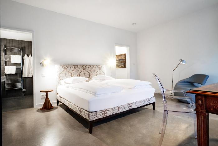 recks hotel restaurant