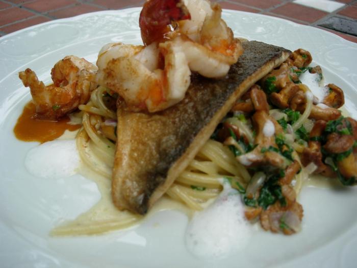 recks hotel restaurant