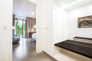 recks hotel restaurant