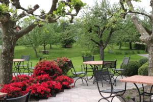 recks hotel restaurant