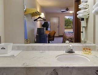 Days Inn By Wyndham Forest,Meridian>>Forest,2 star