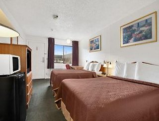 Studio 9 Fort Bragg, Llc.,Mendocino>>Fort Bragg,2 star