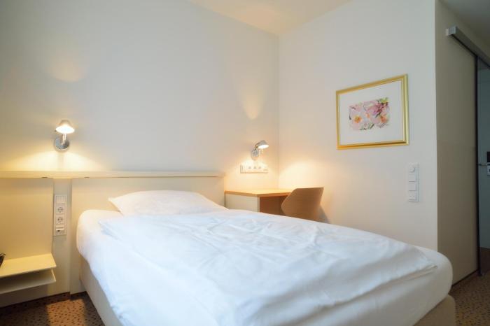 hotel restaurant reuter