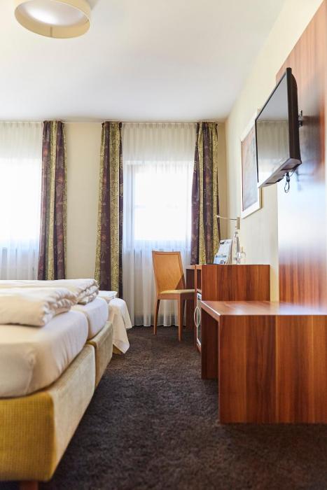 hotel restaurant erber