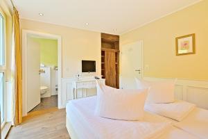 hotel weinberg schlochen