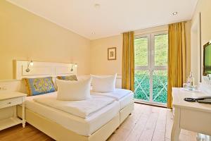 hotel weinberg schlochen