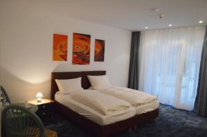 Hotel B8 Voerde,Essen>>Dusseldorf,3 star