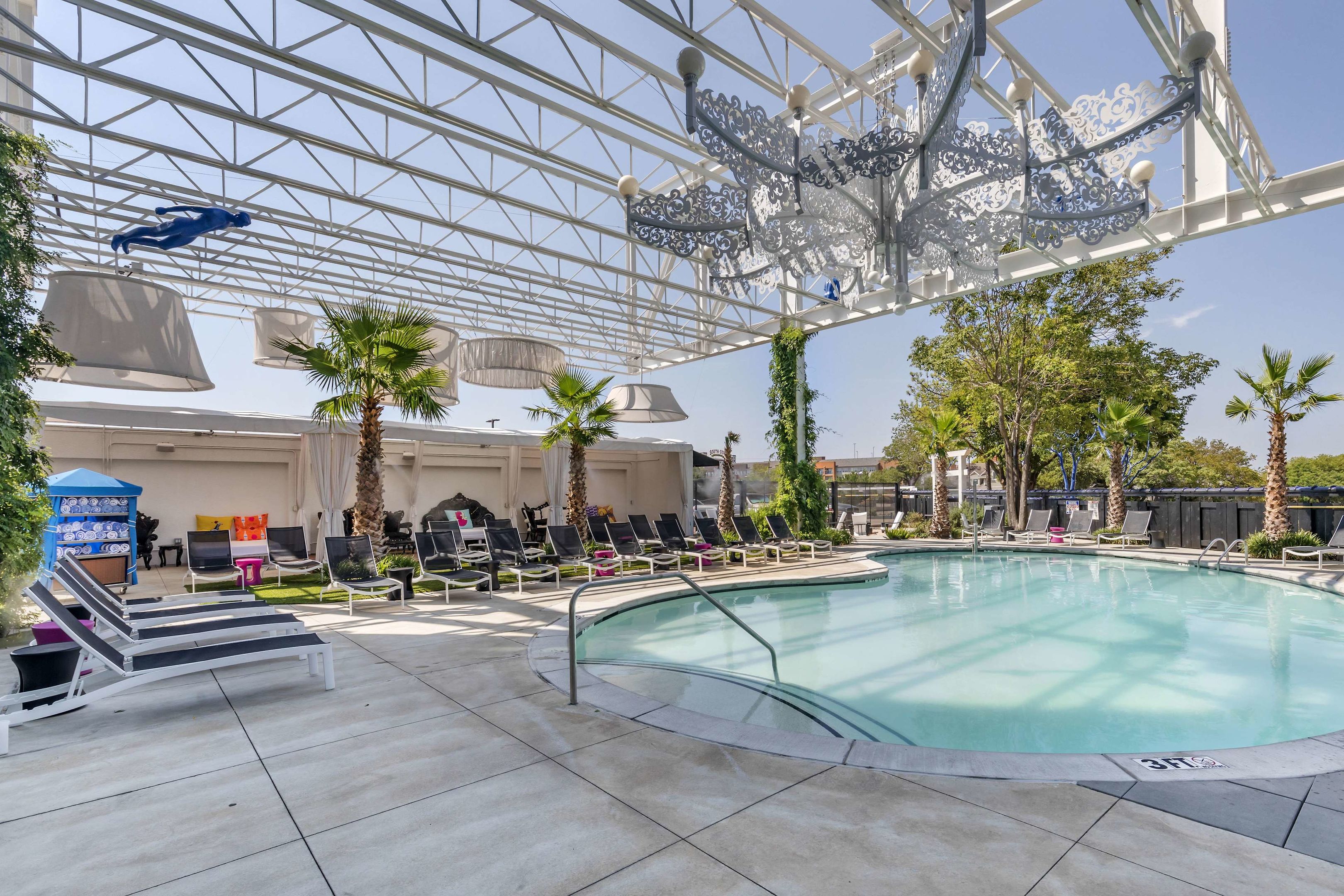 lorenzo hotel dallas tapestry collection by hilton