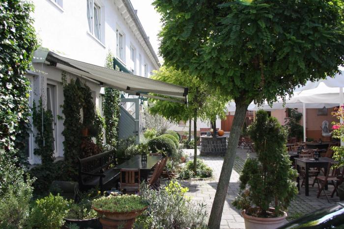 hotel gasthof gruener wald