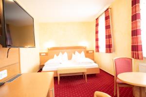 hotel and restaurant post