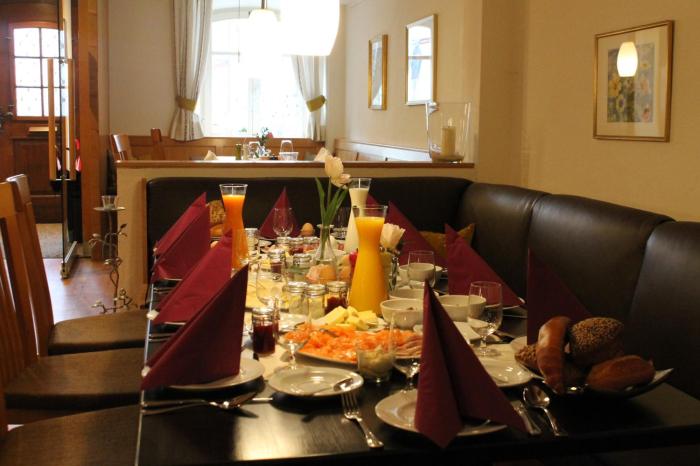 restaurant hotel zum storchen