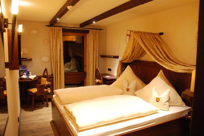 mittelalterhotel gastehaus rauchfang