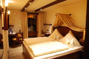 mittelalterhotel gastehaus rauchfang