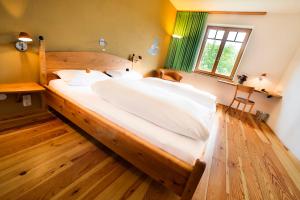 Alter Wirt Gmbh In Grünwald,Hohenschaeftlarn>>Gruenwald,4 star