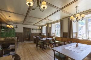 Landgasthaus Grüner Baum,Neuenweg 1,3 star