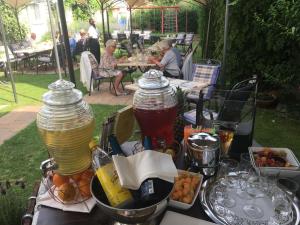 hotel and restaurant ebnet