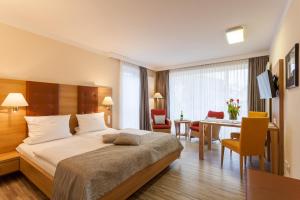 Hotel - Landhaushotel Hof Wasserkuppe,Fulda>>Dipperz,4 star