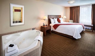 Best Western Plus Guildwood Inn,Point Edward>>Lambton,4 star