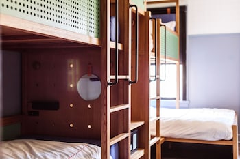 hotel max