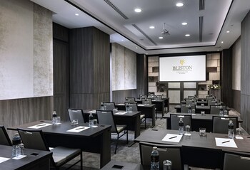 bliston suwan park view