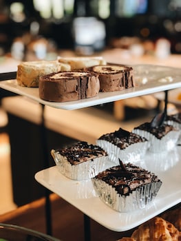 bliston suwan park view