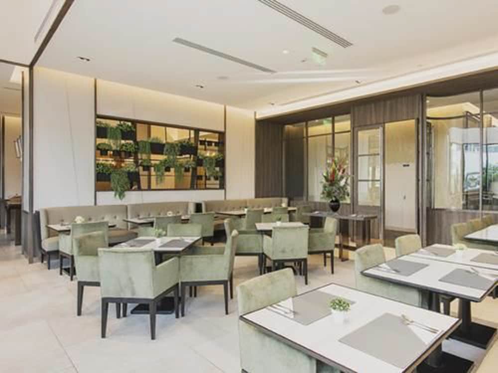 bliston suwan park view