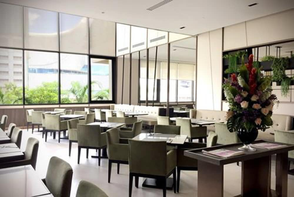 bliston suwan park view