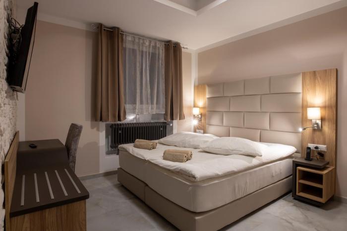 hotel restaurant meteora