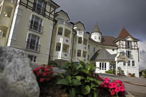 Schloss Hotel Holzrichter,Dortmund>>Altena,5 star