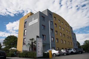 Hotel Rodelheimer Hof - Am Wasserturm,Frankfurt>>Eschborn,4 star