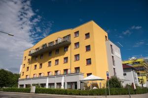 Hotel Rodelheimer Hof - Am Wasserturm,Frankfurt>>Eschborn,4 star