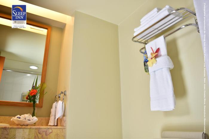 sleep inn hotel paseo las damas