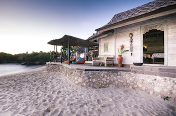 dream beach huts
