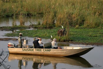Sausage Tree Camp,Lower Zambezi National Park>>Jeki,4 star