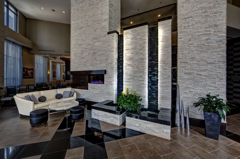 hampton inn and suites nashville downtown