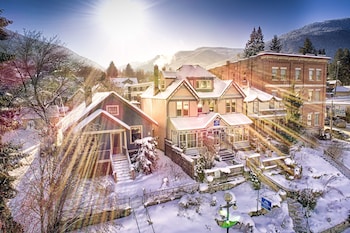 Cloudside Hotel,Fort Nelson>>Castlegar,3 star